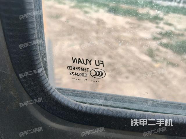 后窗玻璃角標(biāo)（駕駛室部分）