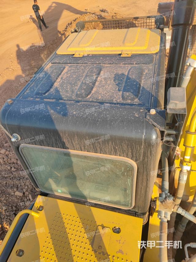 驾驶室顶部俯视(上车部件) 驾驶室顶部俯视(上车部件)