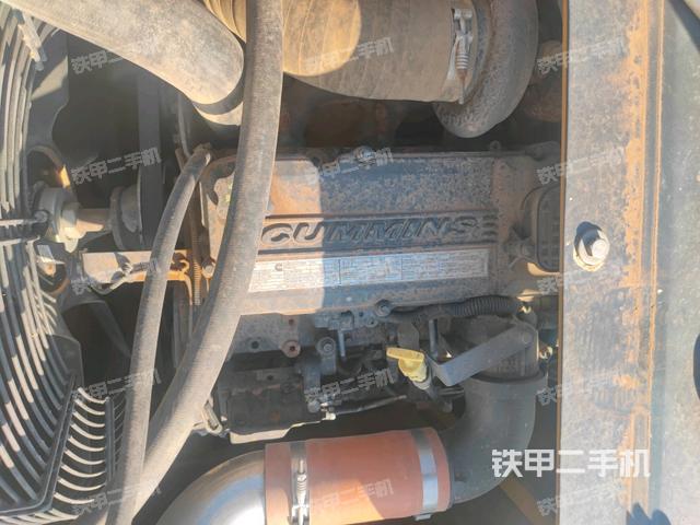 发动机室（上车部件）