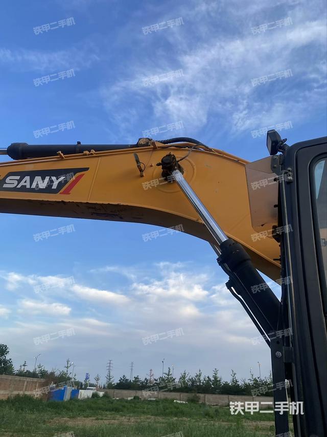 大臂整體?右側(cè)（工作和回轉(zhuǎn)裝置）