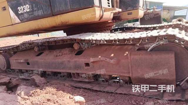 单侧履带整体（整机外观）