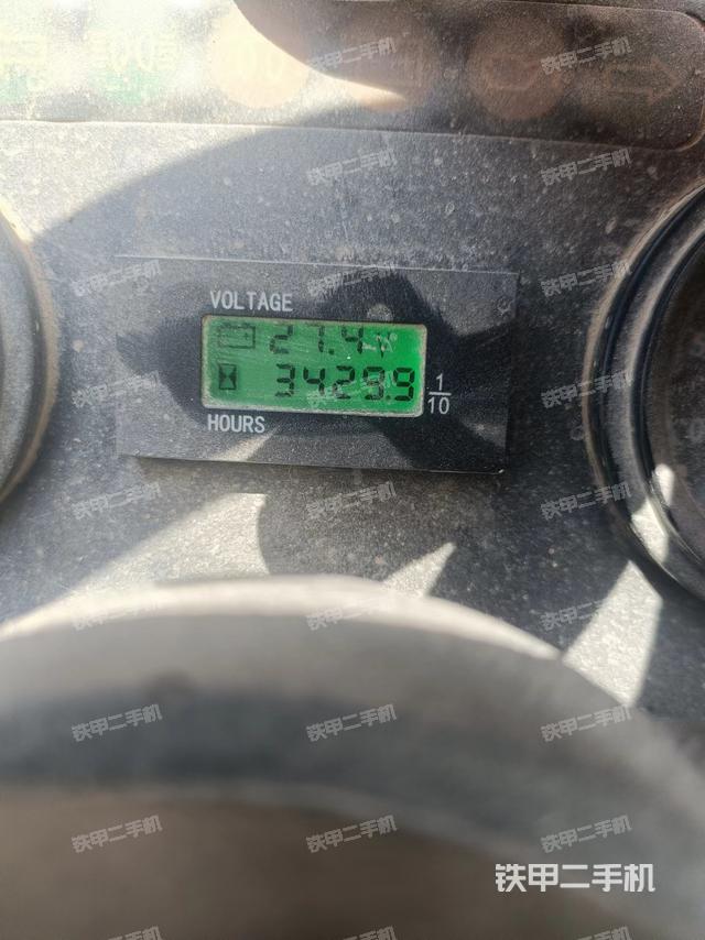 驾驶室整体（整机外观）