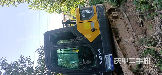 驾驶室整体（整机外观）