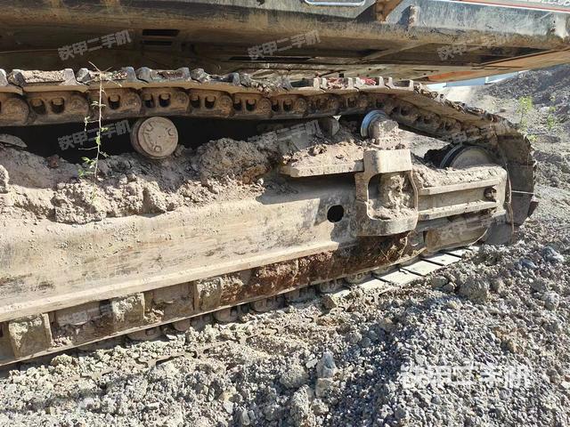 单侧履带整体（整机外观）