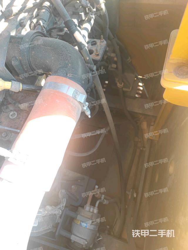 气门室盖螺丝特写（上车部件）