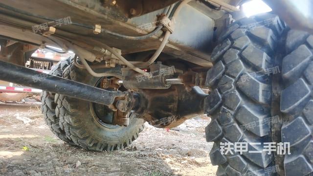 单侧履带整体（整机外观）