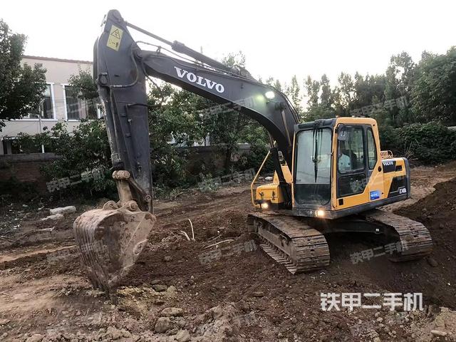 沃爾沃EC140D挖掘機(jī)