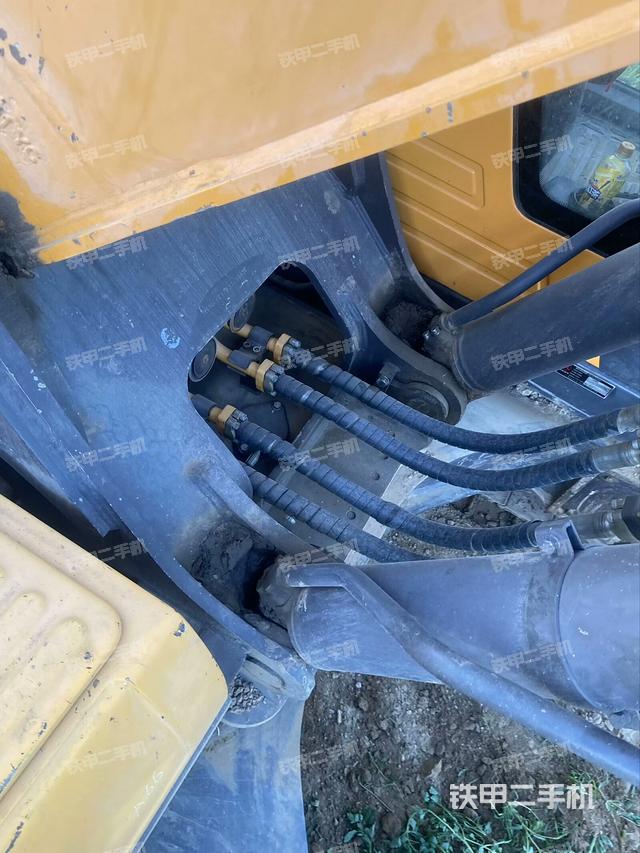 大臂根部?斜視（工作和回轉(zhuǎn)裝置）