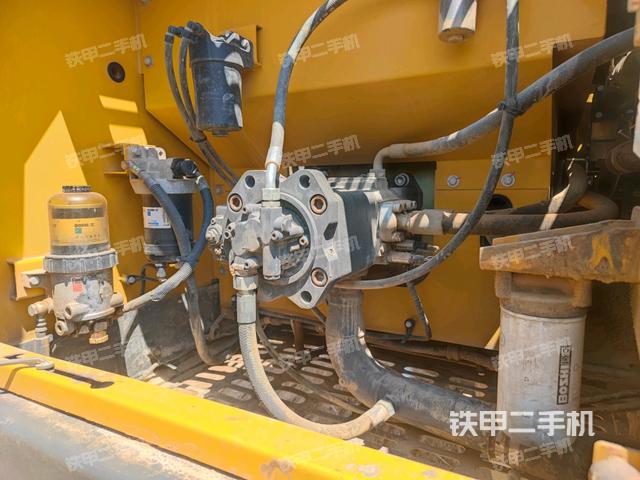 液壓泵室(大件艙室) 液壓泵室(大件艙室)