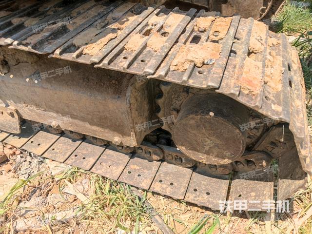 左驱动轮(行走机构) 左驱动轮(行走机构)