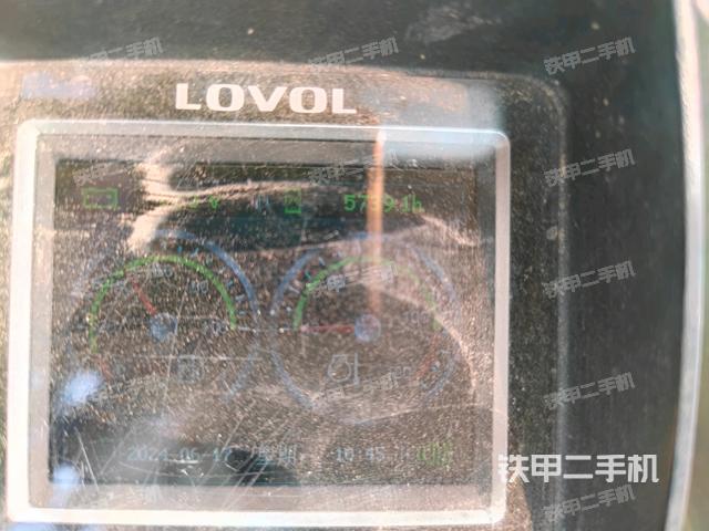 显示屏 (驾驶室部分) 显示屏 (驾驶室部分)