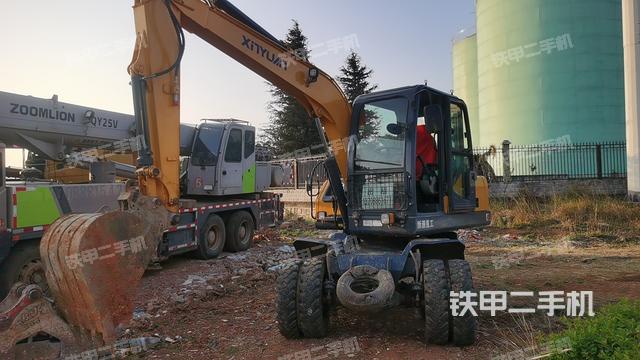 新源XY75W-8T挖掘机