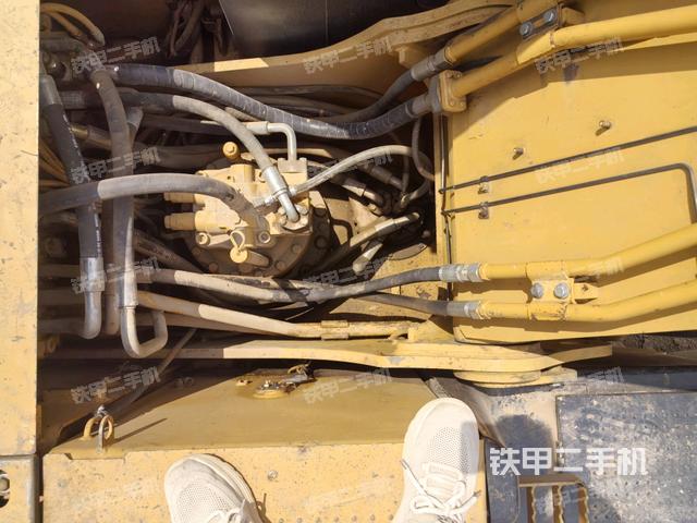 回轉(zhuǎn)馬達(dá)（上車(chē)部件）