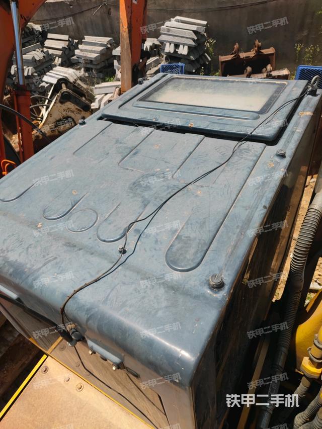 駕駛室頂部俯視(上車部件) 駕駛室頂部俯視(上車部件)