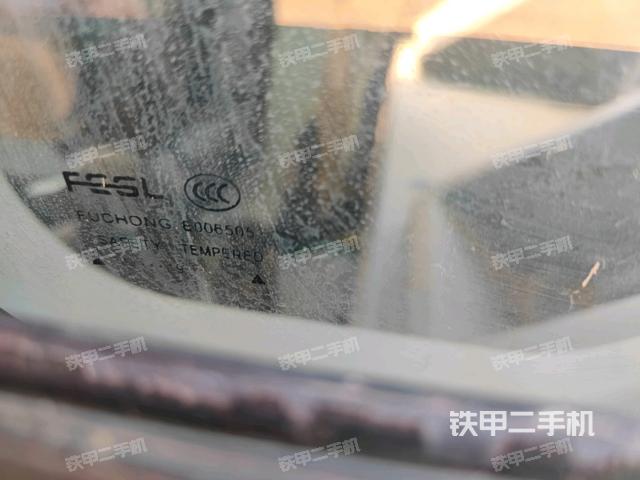 后窗玻璃角標(biāo)(駕駛室部分) 后窗玻璃角標(biāo)(駕駛室部分)