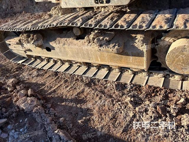 单侧履带整体（整机外观）