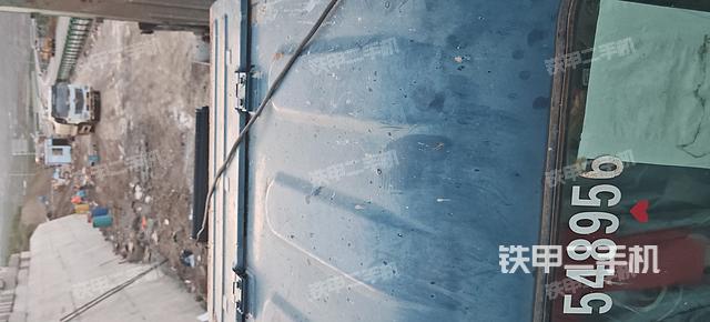 驾驶室顶部（整机外观）