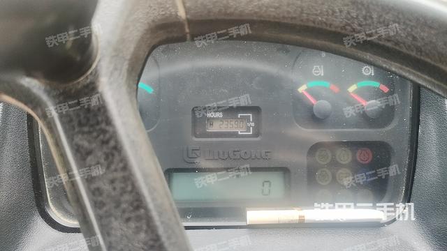 驾驶室操作台（整机外观及大件）