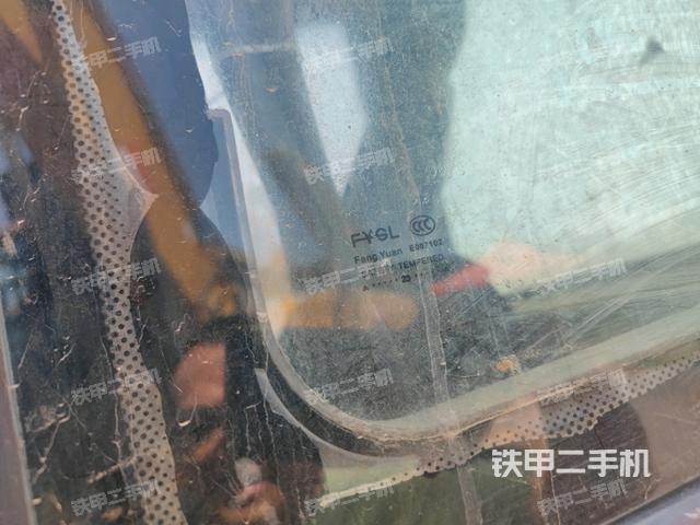 后窗玻璃角标(驾驶室部分) 后窗玻璃角标(驾驶室部分)