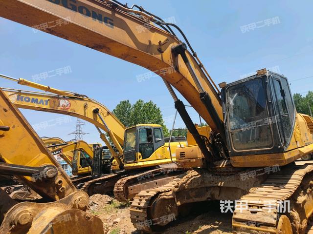 右后45(整機外觀) 右后45(整機外觀)