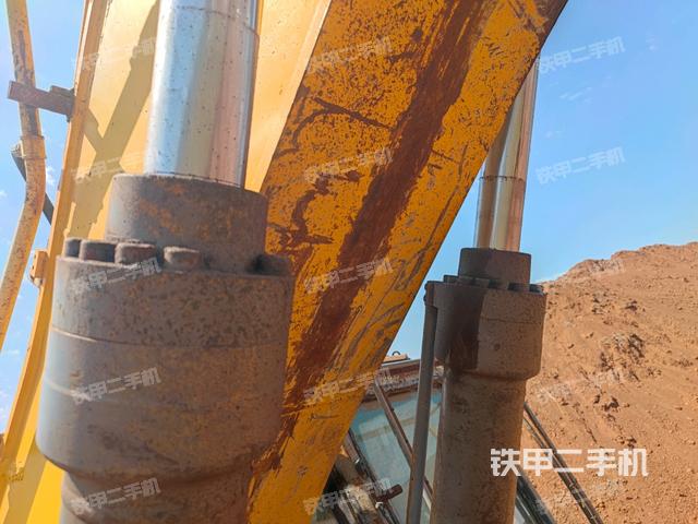 大臂油缸整體?豎拍(工作和回轉(zhuǎn)裝置) 大臂油缸整體?豎拍(工作和回轉(zhuǎn)裝置)