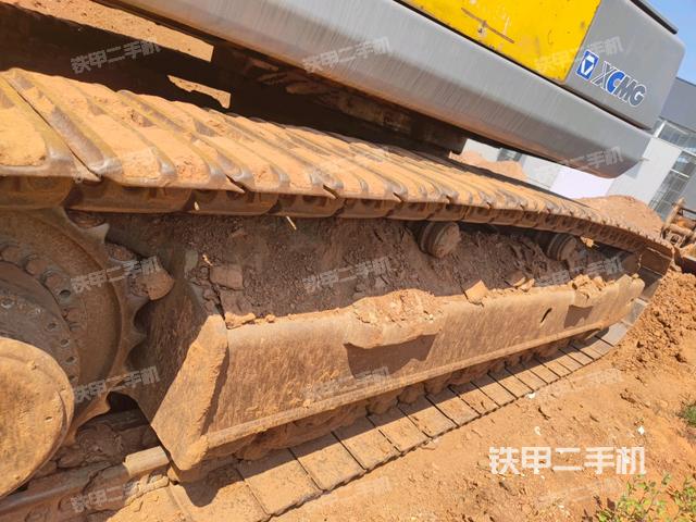 右側(cè)履帶整體(行走機(jī)構(gòu)) 右側(cè)履帶整體(行走機(jī)構(gòu))