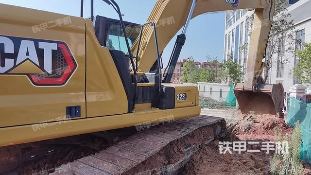 驾驶室顶部（整机外观）