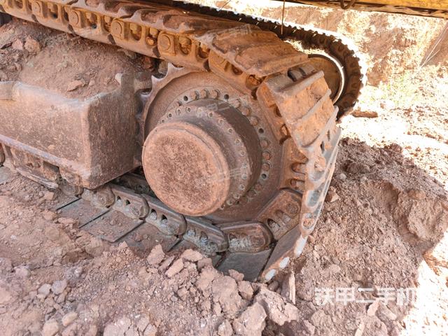 左驅(qū)動(dòng)輪(行走機(jī)構(gòu)) 左驅(qū)動(dòng)輪(行走機(jī)構(gòu))