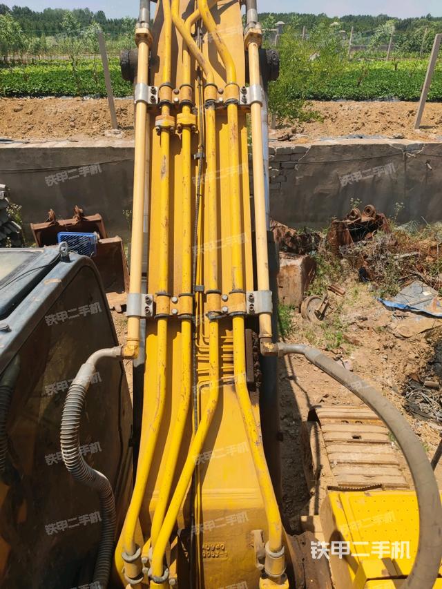 大臂背部俯視(工作和回轉裝置) 大臂背部俯視(工作和回轉裝置)