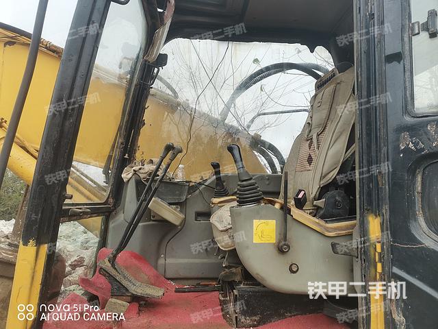 驾驶室整体（整机外观）