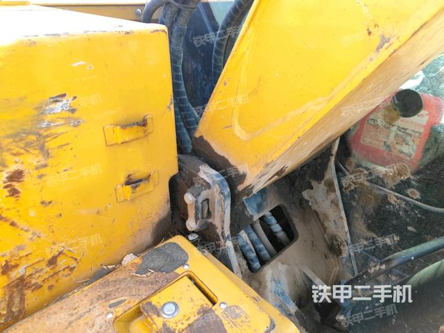 大臂根部?斜(工作和回轉(zhuǎn)裝置) 大臂根部?斜(工作和回轉(zhuǎn)裝置)