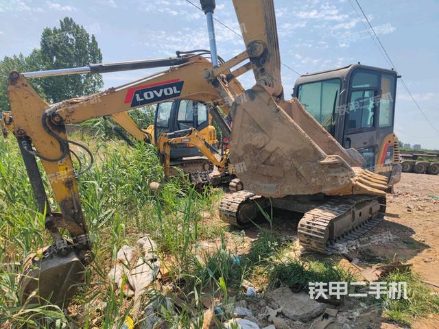 右后45(整机外观) 右后45(整机外观)