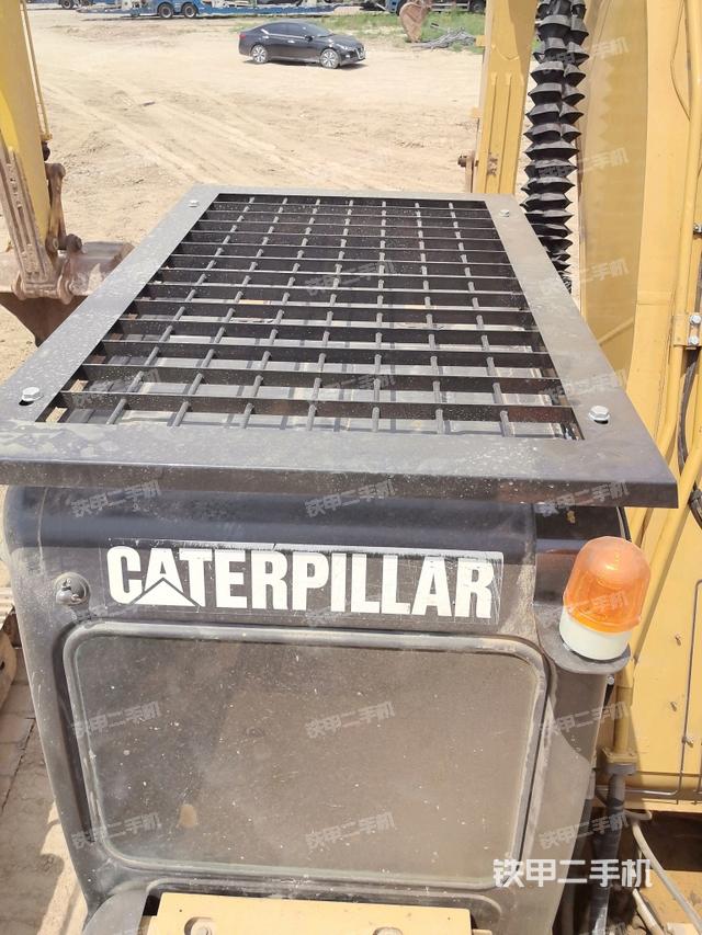 駕駛室頂部俯視(上車(chē)部件) 駕駛室頂部俯視(上車(chē)部件)