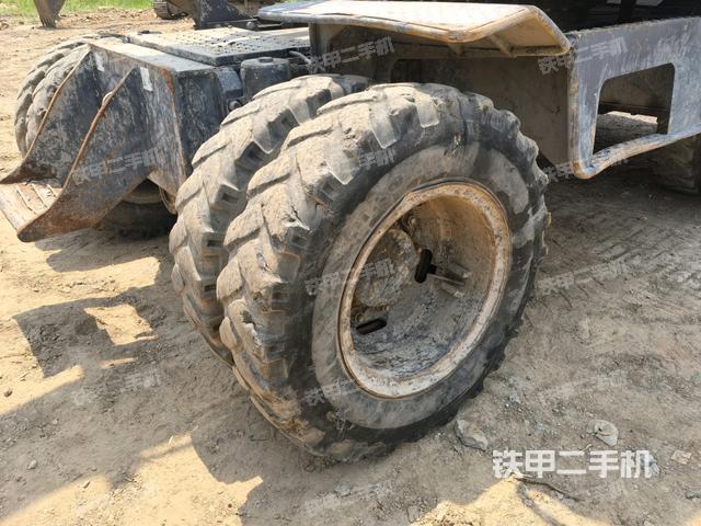 右驅(qū)動(dòng)輪(行走機(jī)構(gòu)) 右驅(qū)動(dòng)輪(行走機(jī)構(gòu))