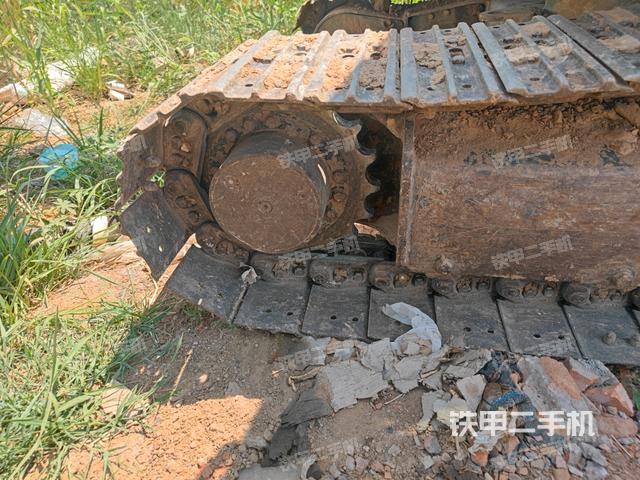 右驱动轮(行走机构) 右驱动轮(行走机构)