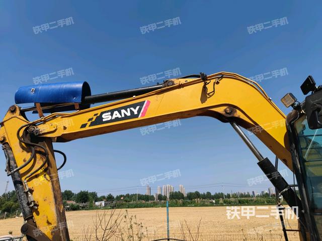 右前45(整機(jī)外觀) 右前45(整機(jī)外觀)