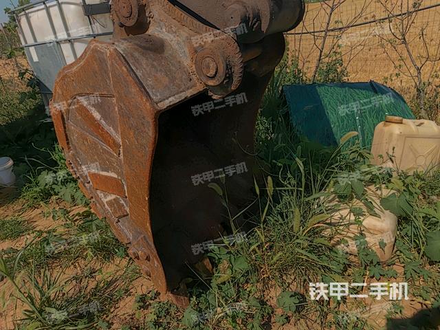 鏟斗45度(工作和回轉(zhuǎn)裝置) 鏟斗45度(工作和回轉(zhuǎn)裝置)