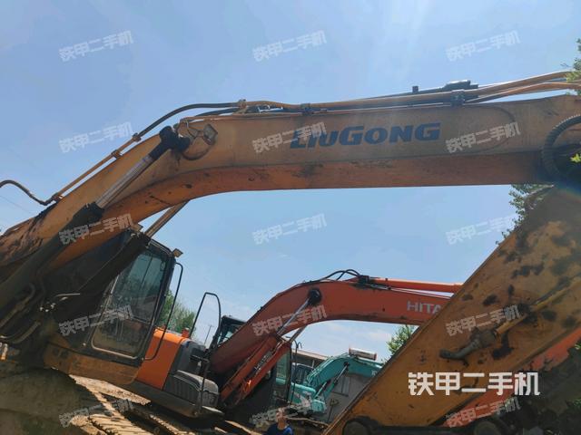 大臂整體?右側(工作和回轉裝置) 大臂整體?右側(工作和回轉裝置)