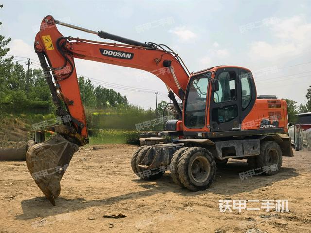 斗山DX150W- 9C挖掘機