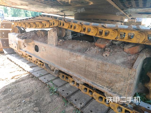 右側(cè)履帶整體?(行走機(jī)構(gòu)) 右側(cè)履帶整體?(行走機(jī)構(gòu))