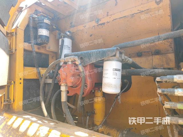 液壓泵斜45?左(大件艙室) 液壓泵斜45?左(大件艙室)