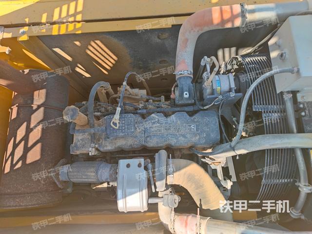 發(fā)動機室(上車部件) 發(fā)動機室(上車部件)