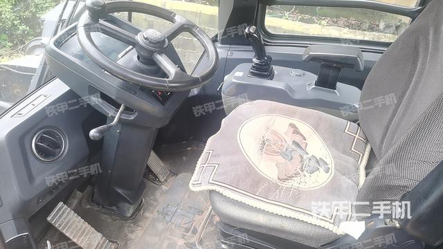 驾驶室工作台（整机外观及大件）