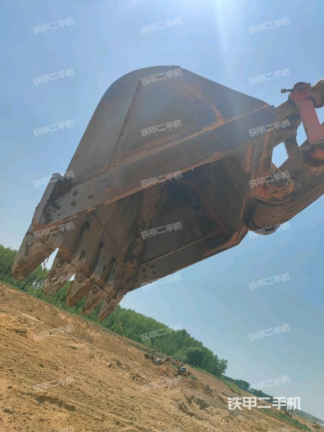 鏟斗45度(工作和回轉(zhuǎn)裝置) 鏟斗45度(工作和回轉(zhuǎn)裝置)