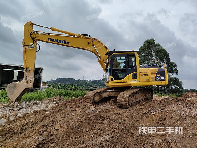 小松PC200-8N1挖掘机