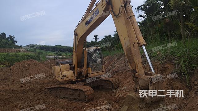 小松PC220-8M0挖掘机