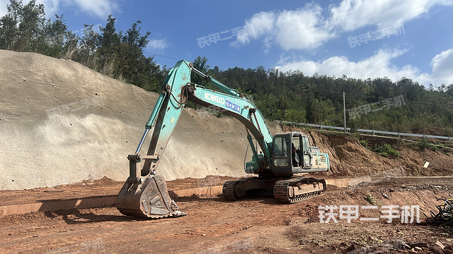 神钢SK350LC-8挖掘机