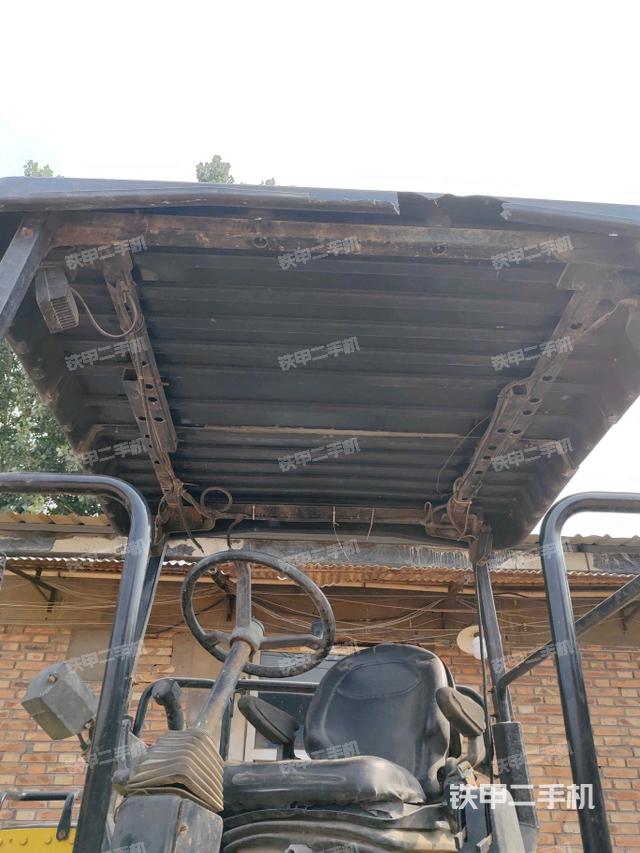 駕駛室外頂全景（壓路機駕駛室）