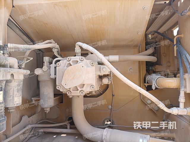 单侧履带整体（整机外观）