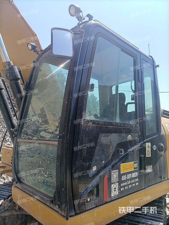 驾驶室整体（整机外观）